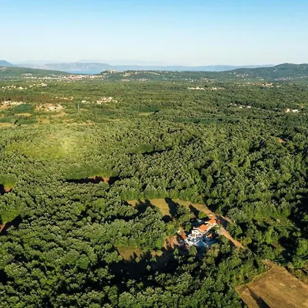 5240 For 8 Pers Bei Labin Casa de Férias Rabac